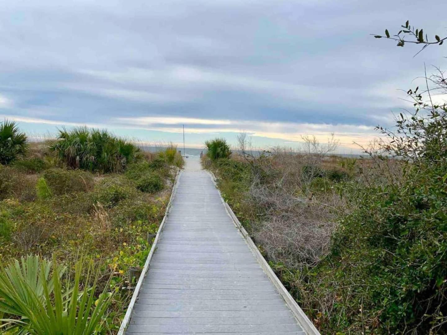 Forest Beach Condo Walk To Coligny, Pool, Tennis Hilton Head Island Bagian luar foto