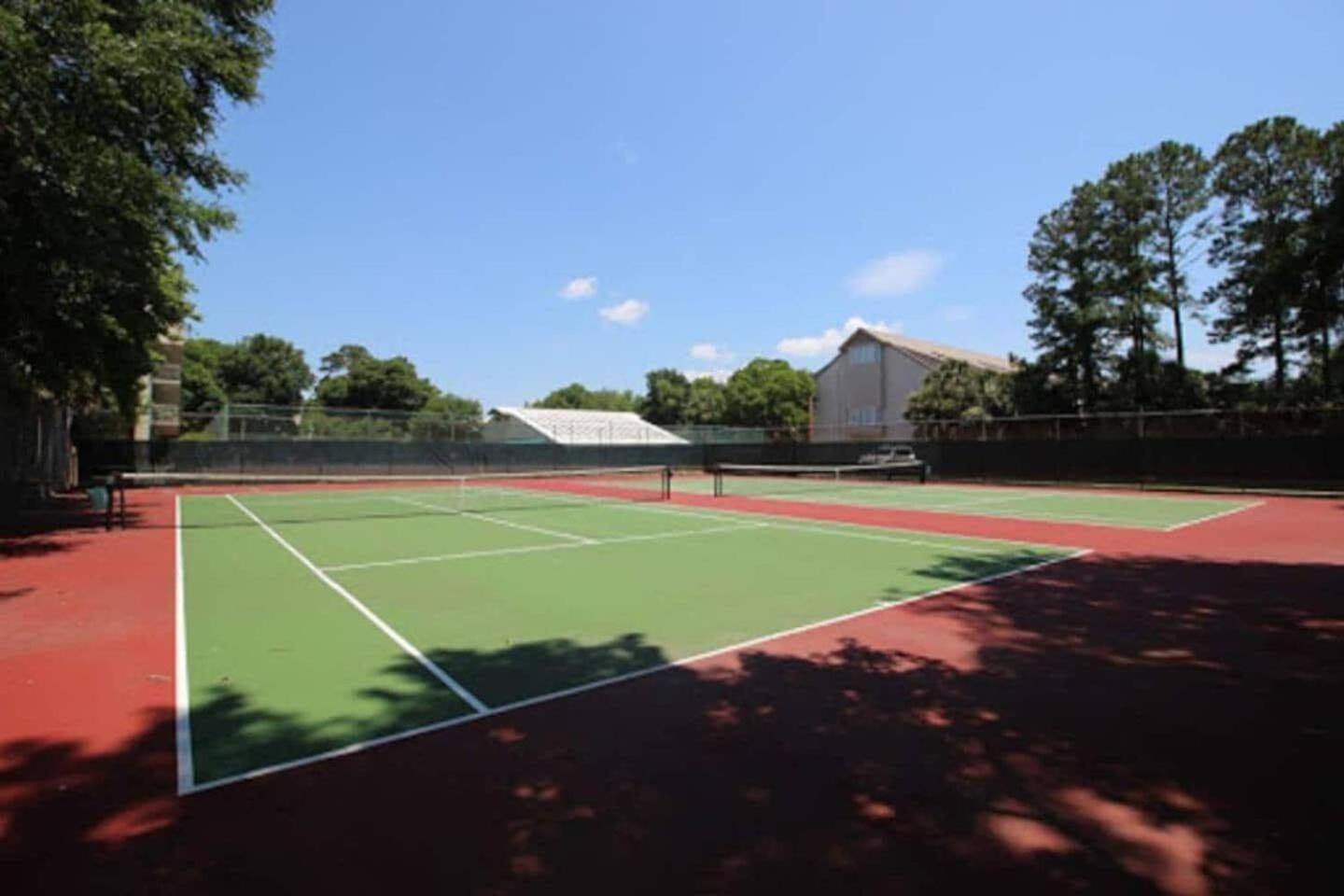 Forest Beach Condo Walk To Coligny, Pool, Tennis Hilton Head Island Bagian luar foto