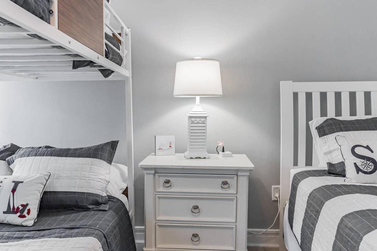 Forest Beach Condo Walk To Coligny, Pool, Tennis Hilton Head Island Bagian luar foto