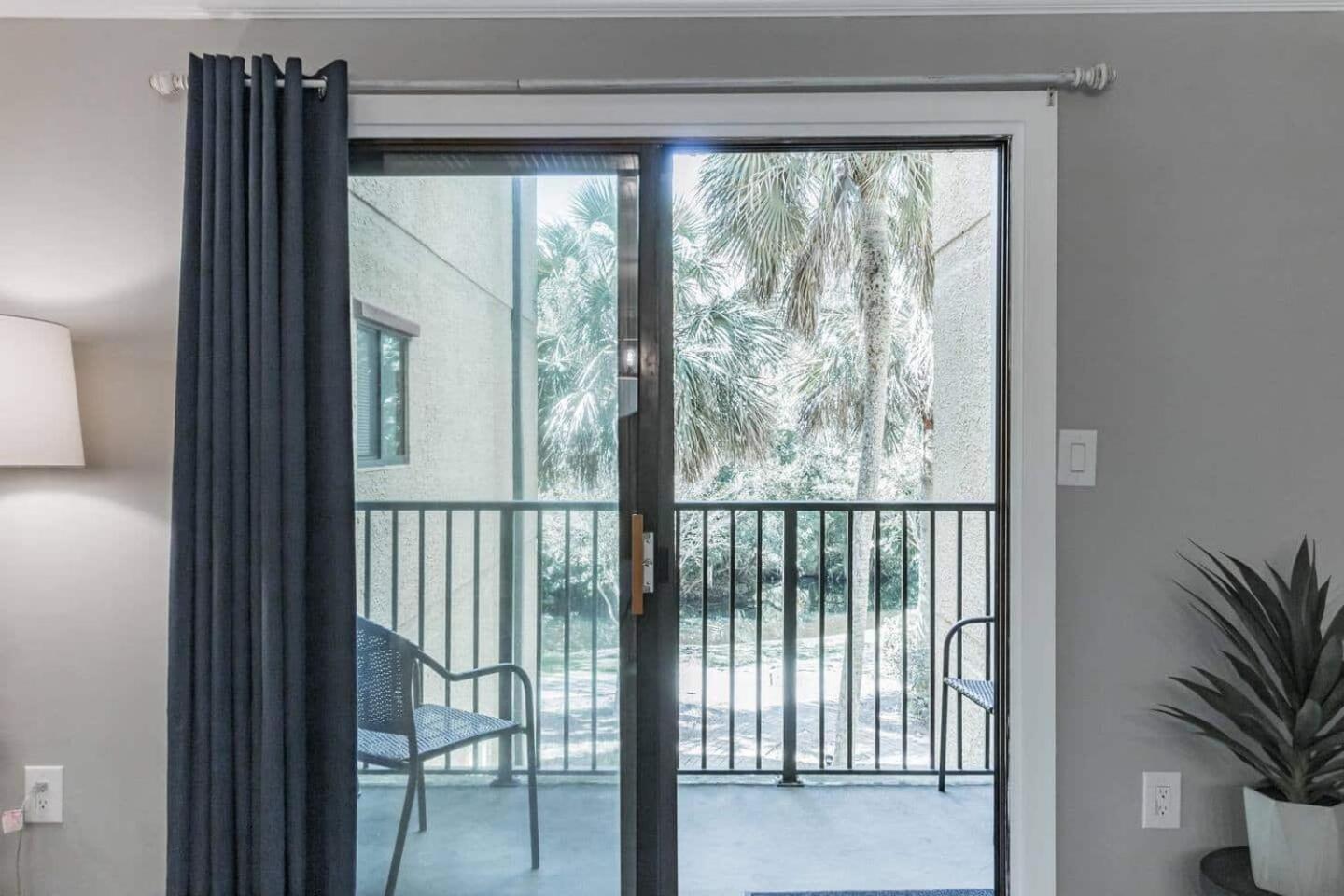 Forest Beach Condo Walk To Coligny, Pool, Tennis Hilton Head Island Bagian luar foto