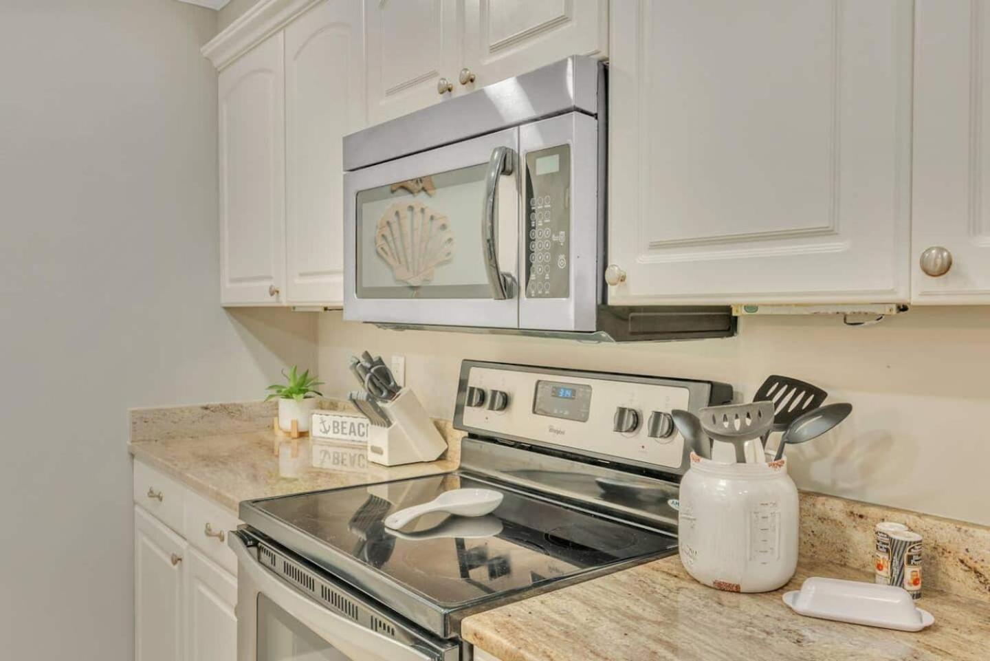 Forest Beach Condo Walk To Coligny, Pool, Tennis Hilton Head Island Bagian luar foto